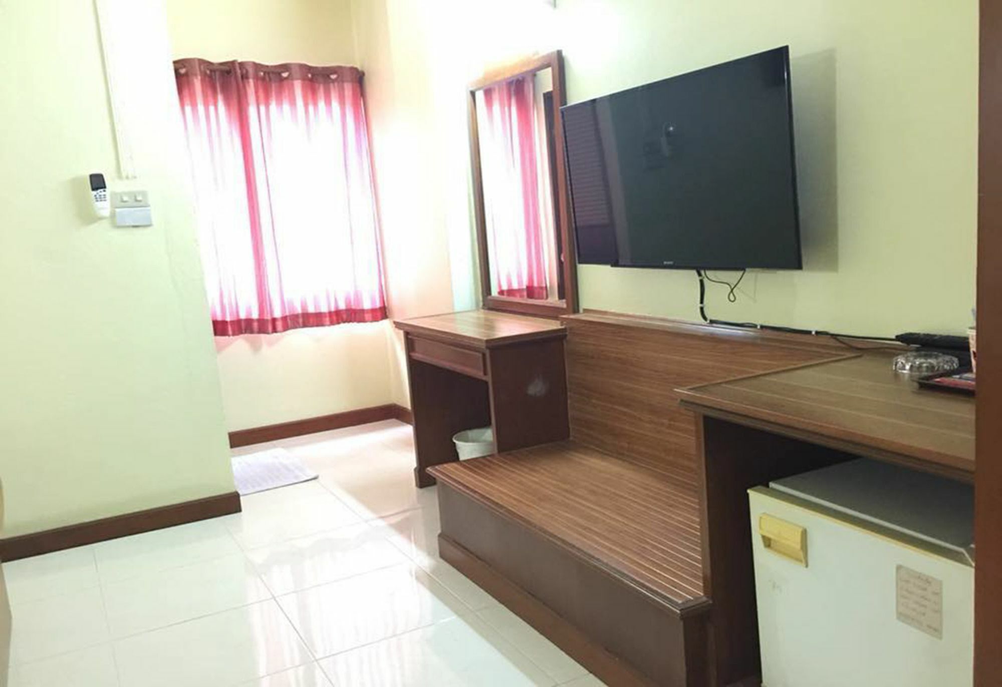 Hotel Lisa Chiang Mai Extérieur photo